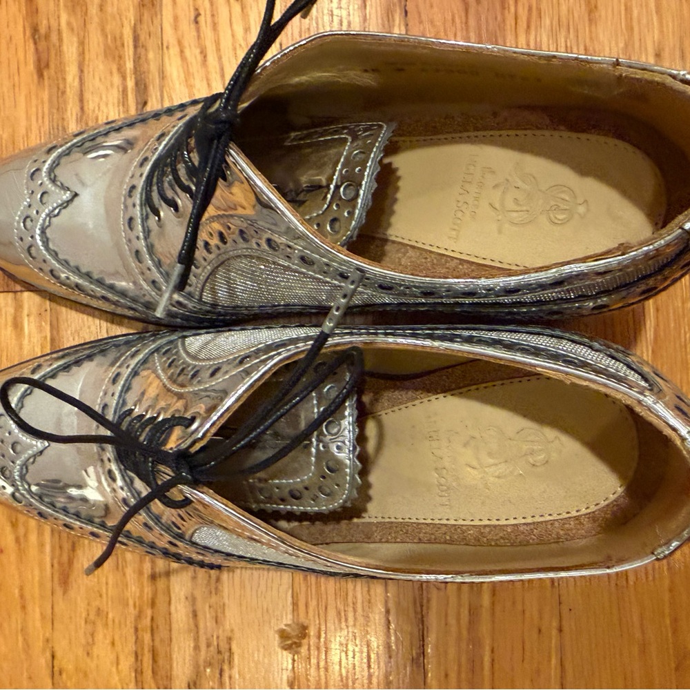 Stylish Silver Women's Brogue Loafers - Picture 10 of 10